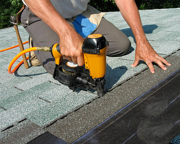 Best Flat Roof Repair Services  in Parsons, KS
